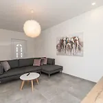 Angela Luxury Apartment II